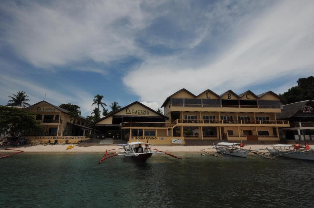 Lalaguna Beach Club And Dive Centre Puerto Galera Bagian luar foto